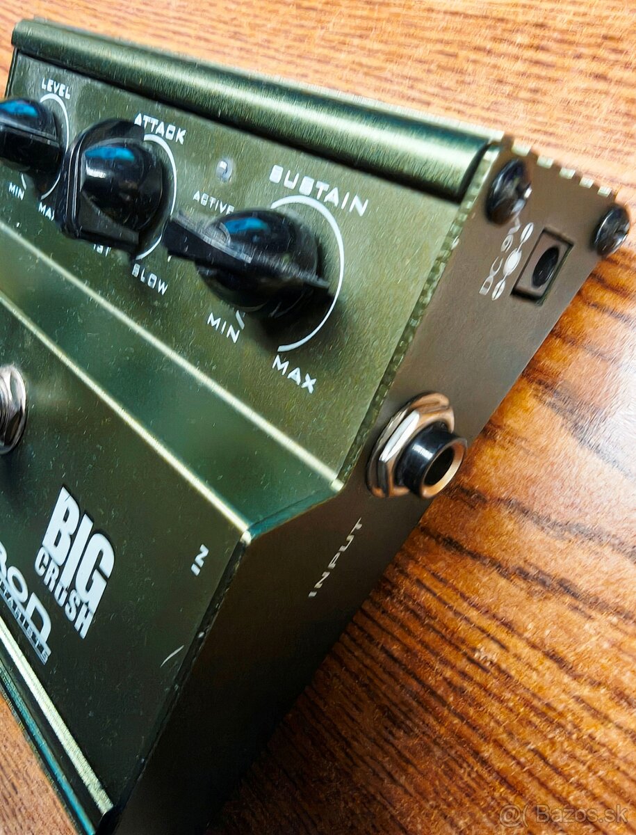 Predám gitarový kompresor Rocktron - 2