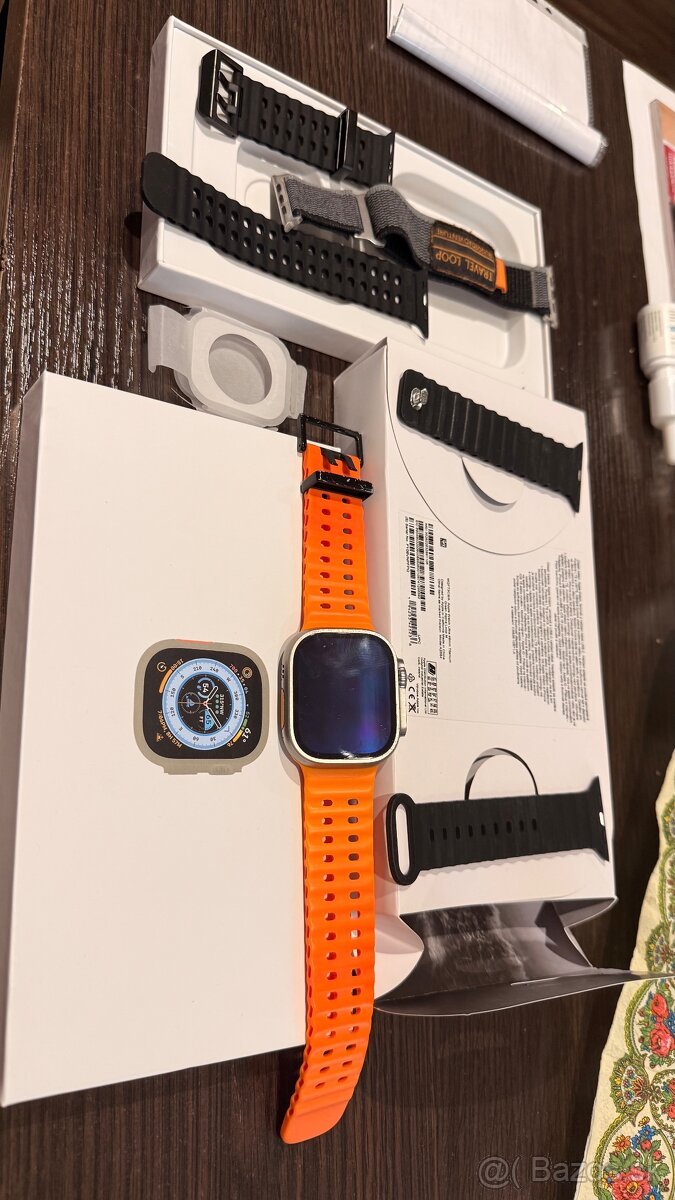 Apple Watch Ultra - Top stav - 2