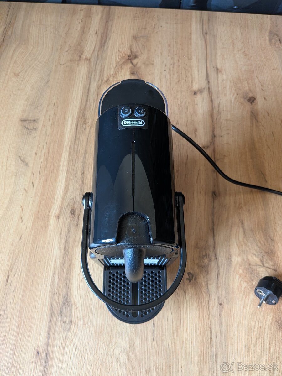 Kapsulový kávovar Delonghi innisia - 2