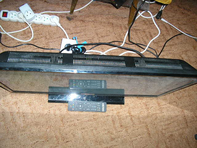 Predam LED televizor - 2