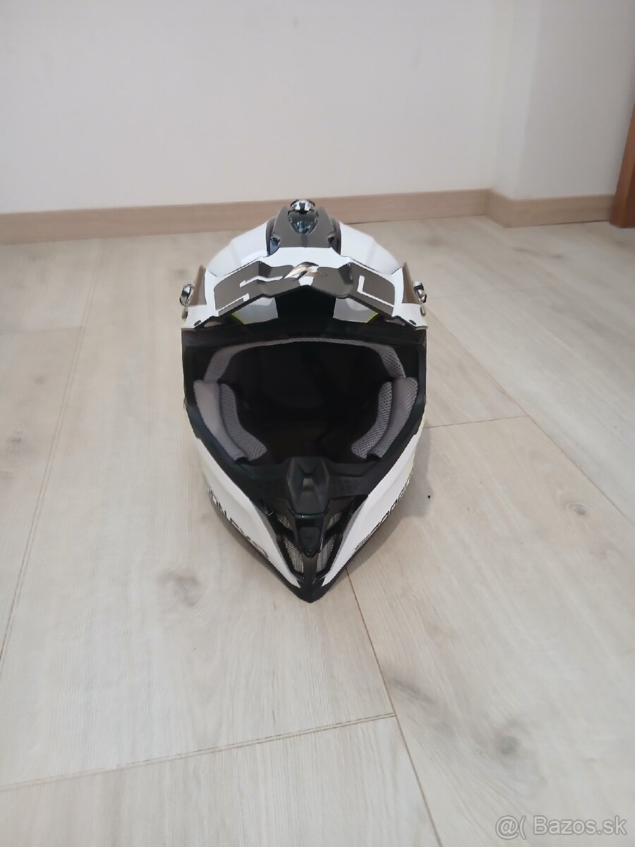 Prilba scorpion exo S - 2