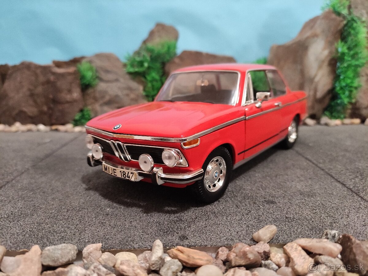 prodám model 1:18 BMW 2002 Tii - 2