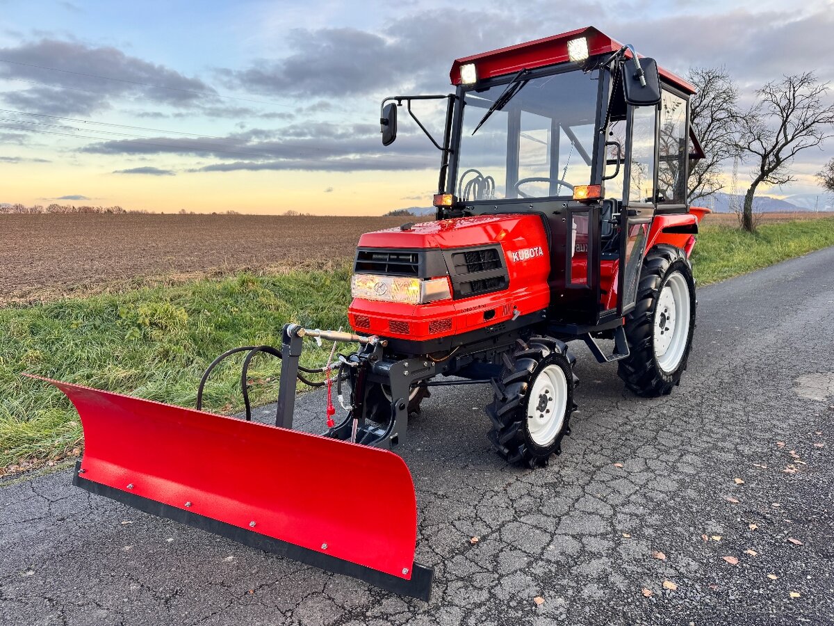 KUBOTA + Zimní výbava - 2