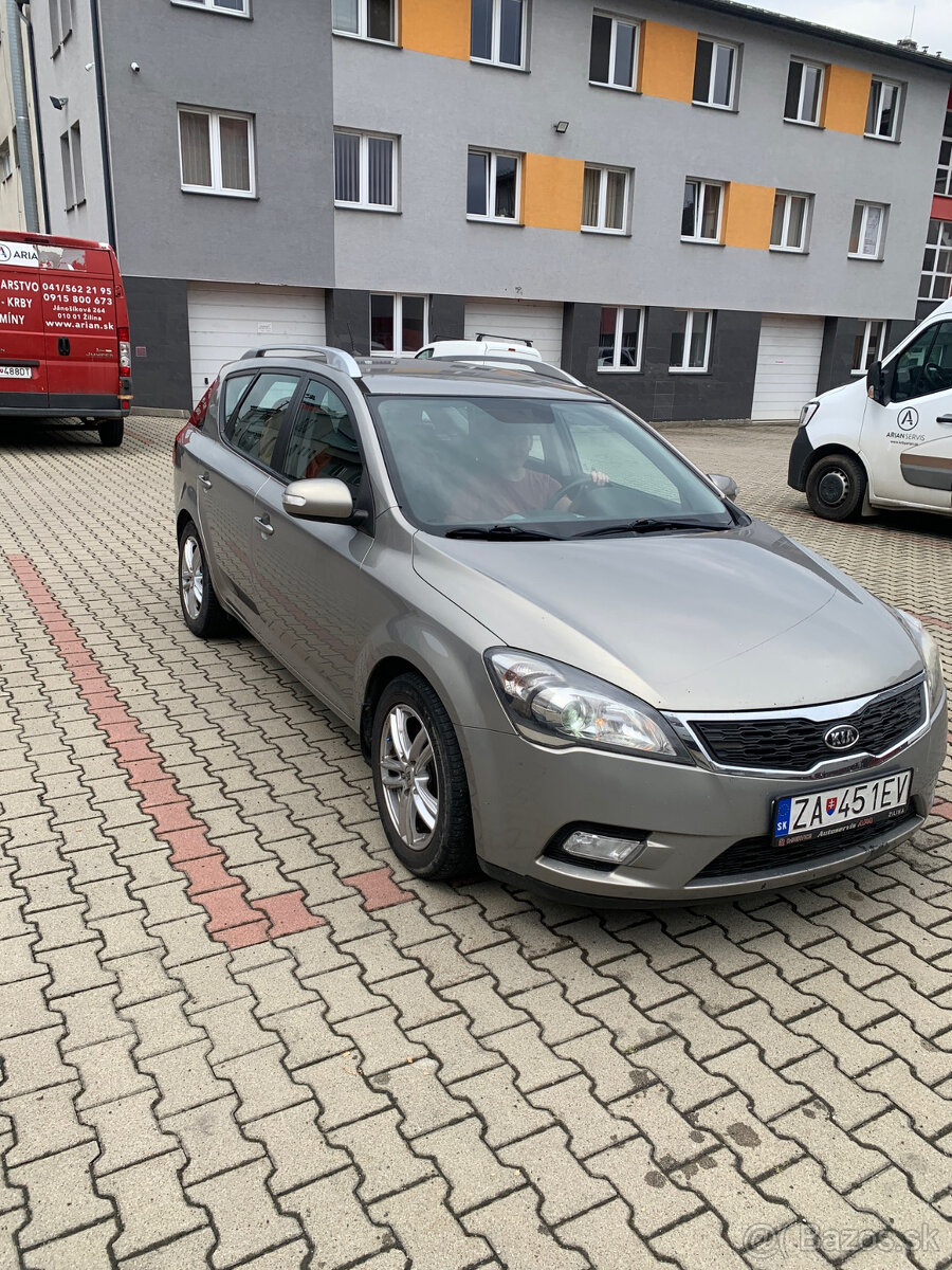 Kia Ceed SW 1.6CRDI 85Kw 6Q 12/2011 - 2