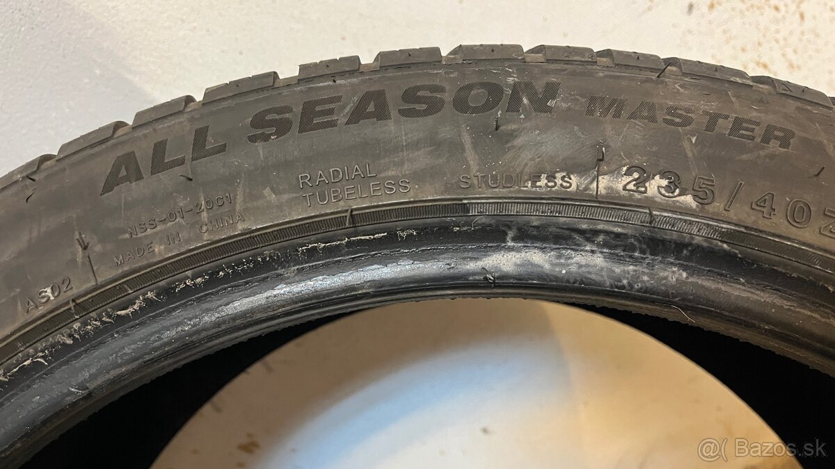 Minerva allseason celoročné 235/40 r19 - 2