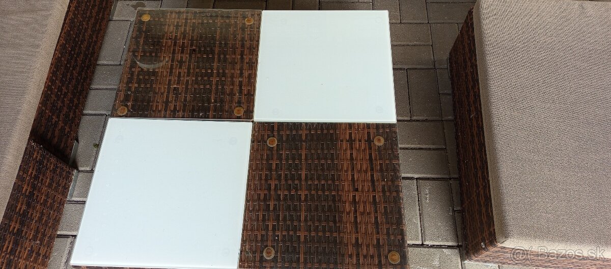 Ratanove sedenie so stolom - 2