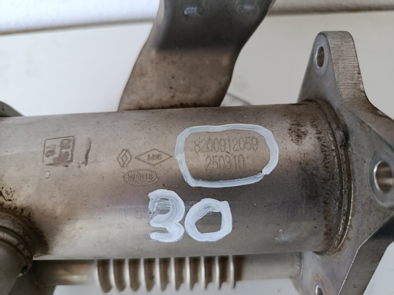 Chladič spalín Renault Clio III 8200912059 30€ - 2