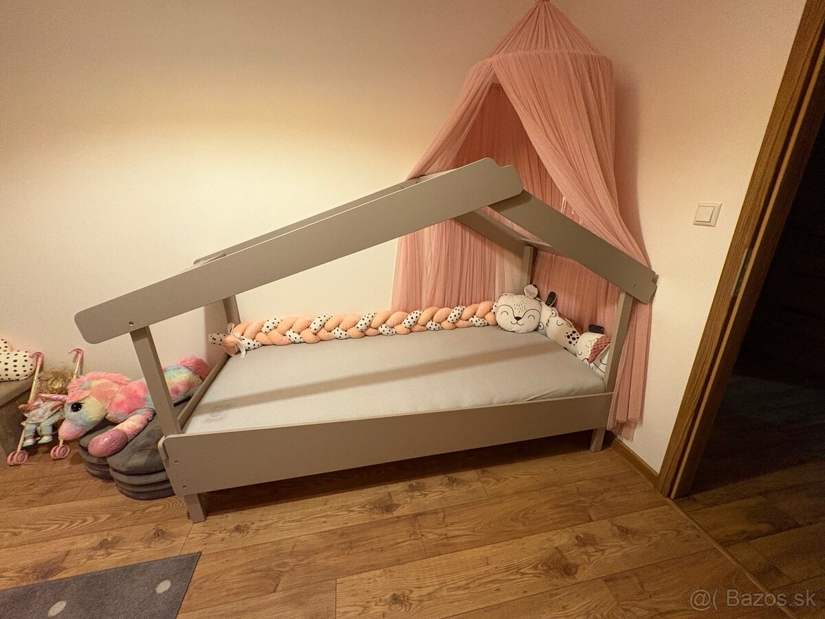 Domcekova postel - 2