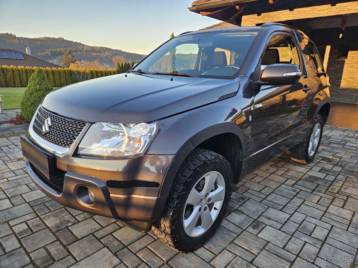Suzuki Grand Vitara 2.4 benzin 122kw Trailmaster podvozok - 2