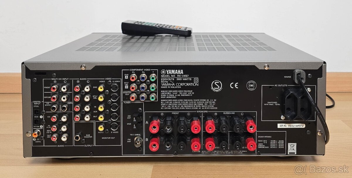 Yamaha RX-V457 / Optika Sub out - 2