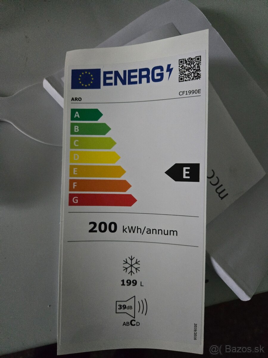 Truhlicová mraznička 199 l - 2