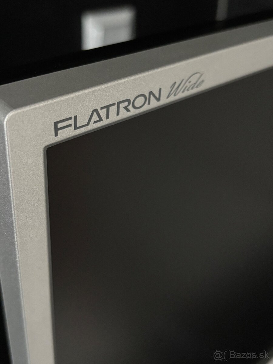 LG Flatron Wide - 2