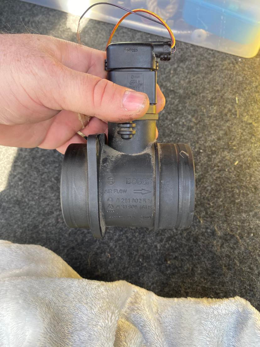 vaha vzduchu 1.9tdi77 kw Volkswagen Touran - 2