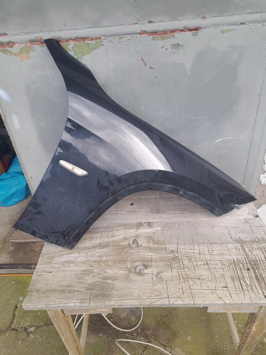 Predam blatnik BMW X1 e84 2011 - 2