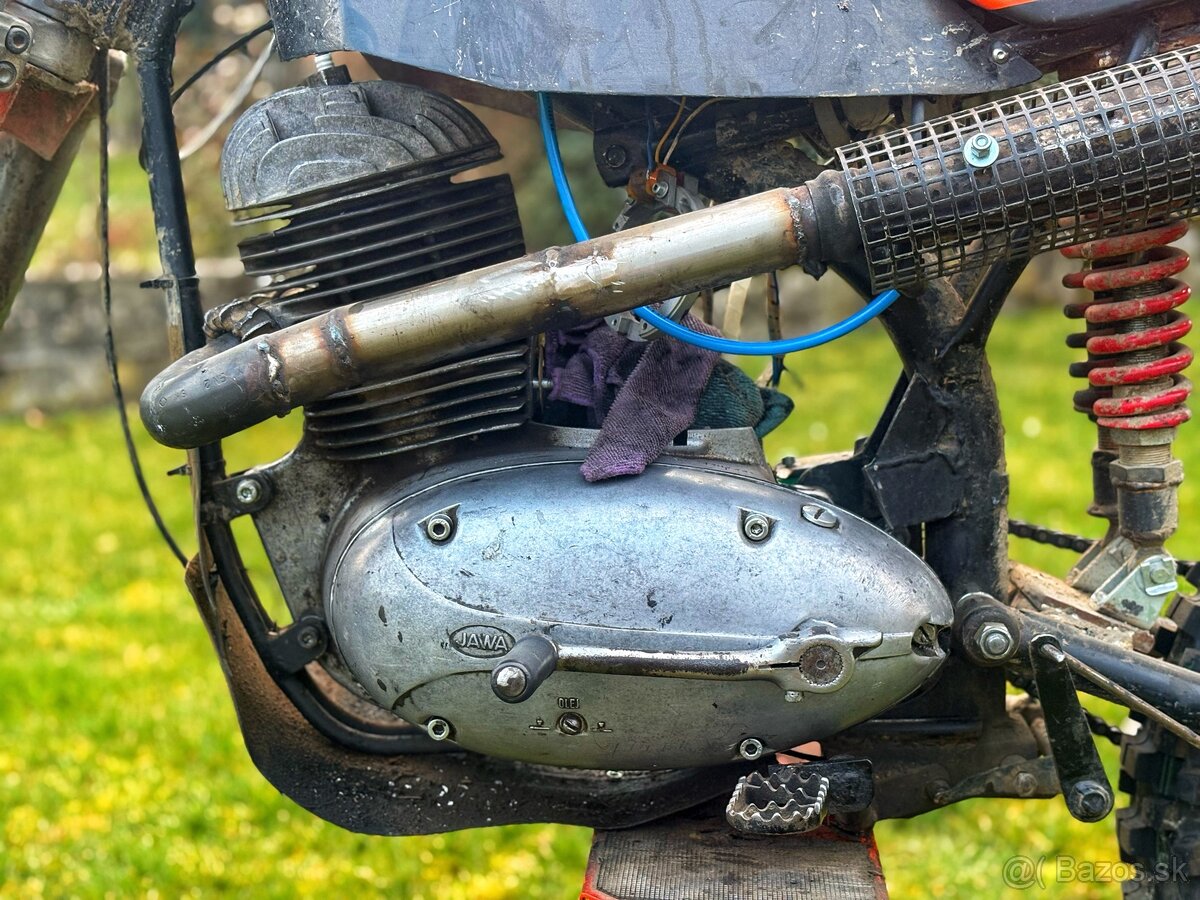 Motor z Jawa 250/353 - 2