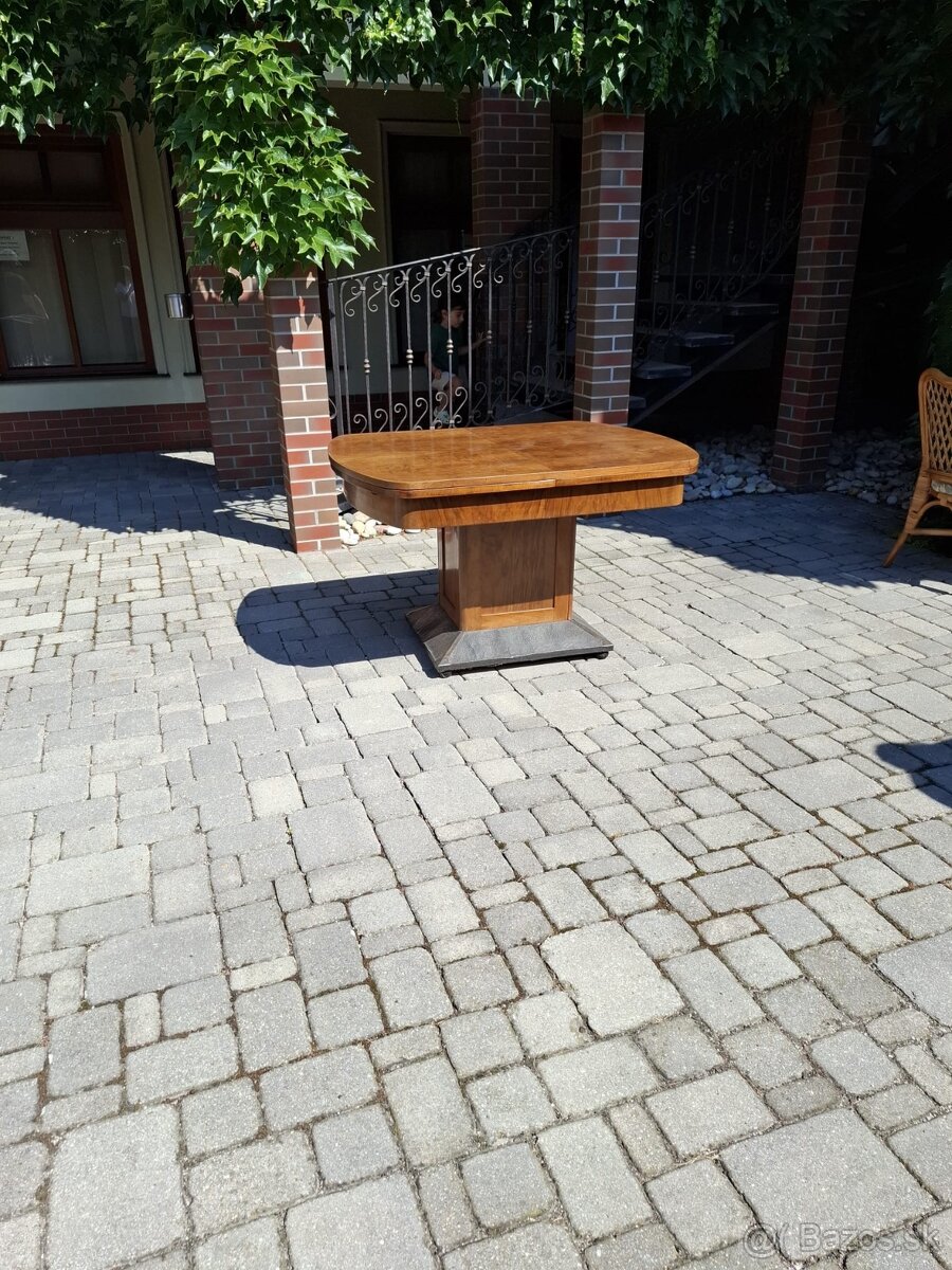 Predám starožitný nábytok - 2