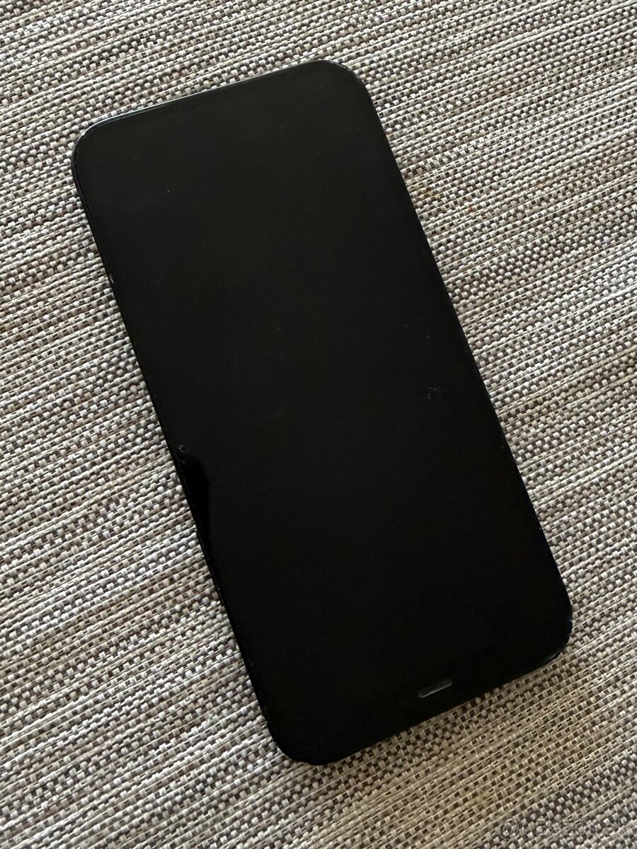 Predám iphone 12 - 2