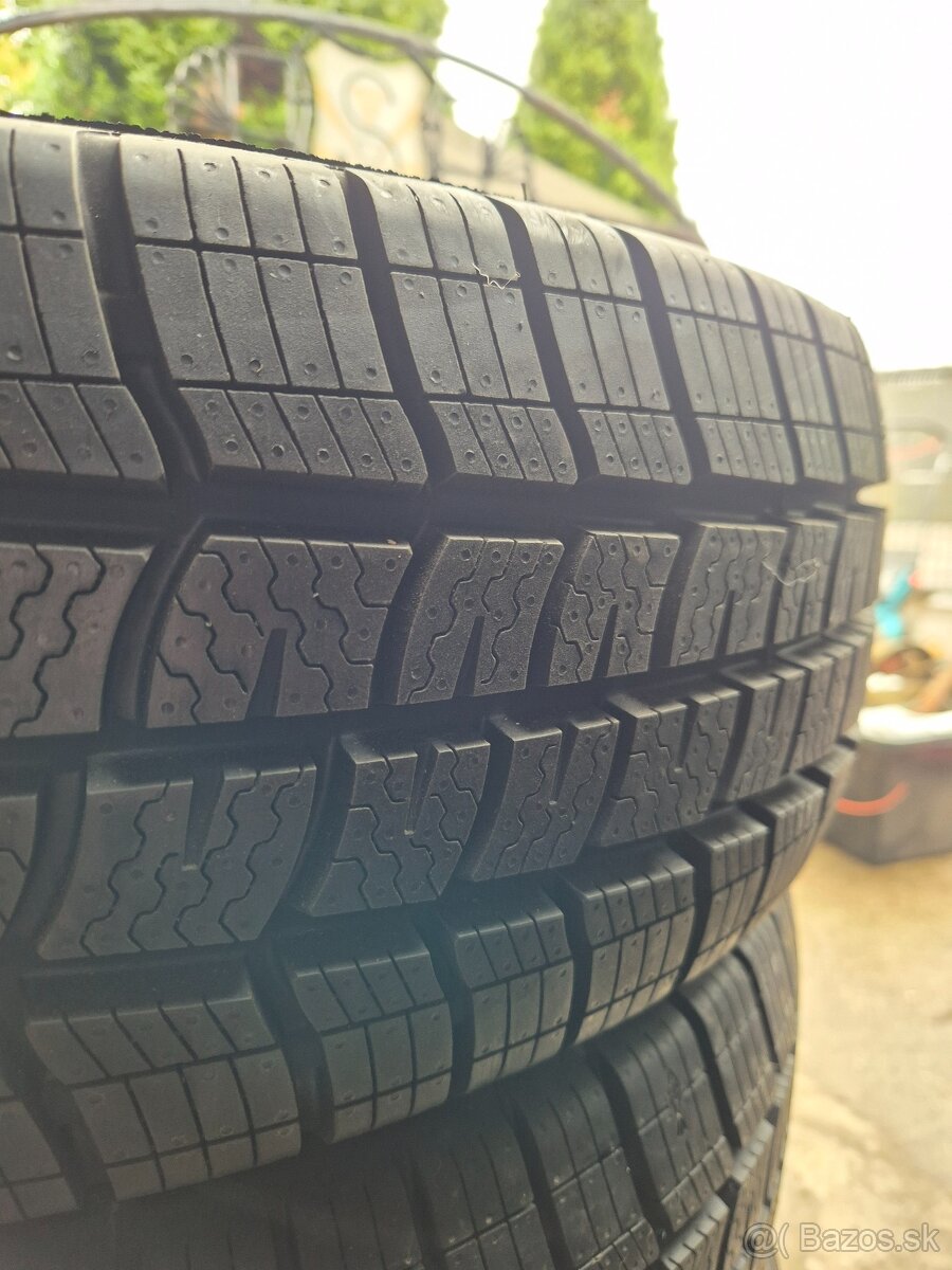 225/65 r16c - 2