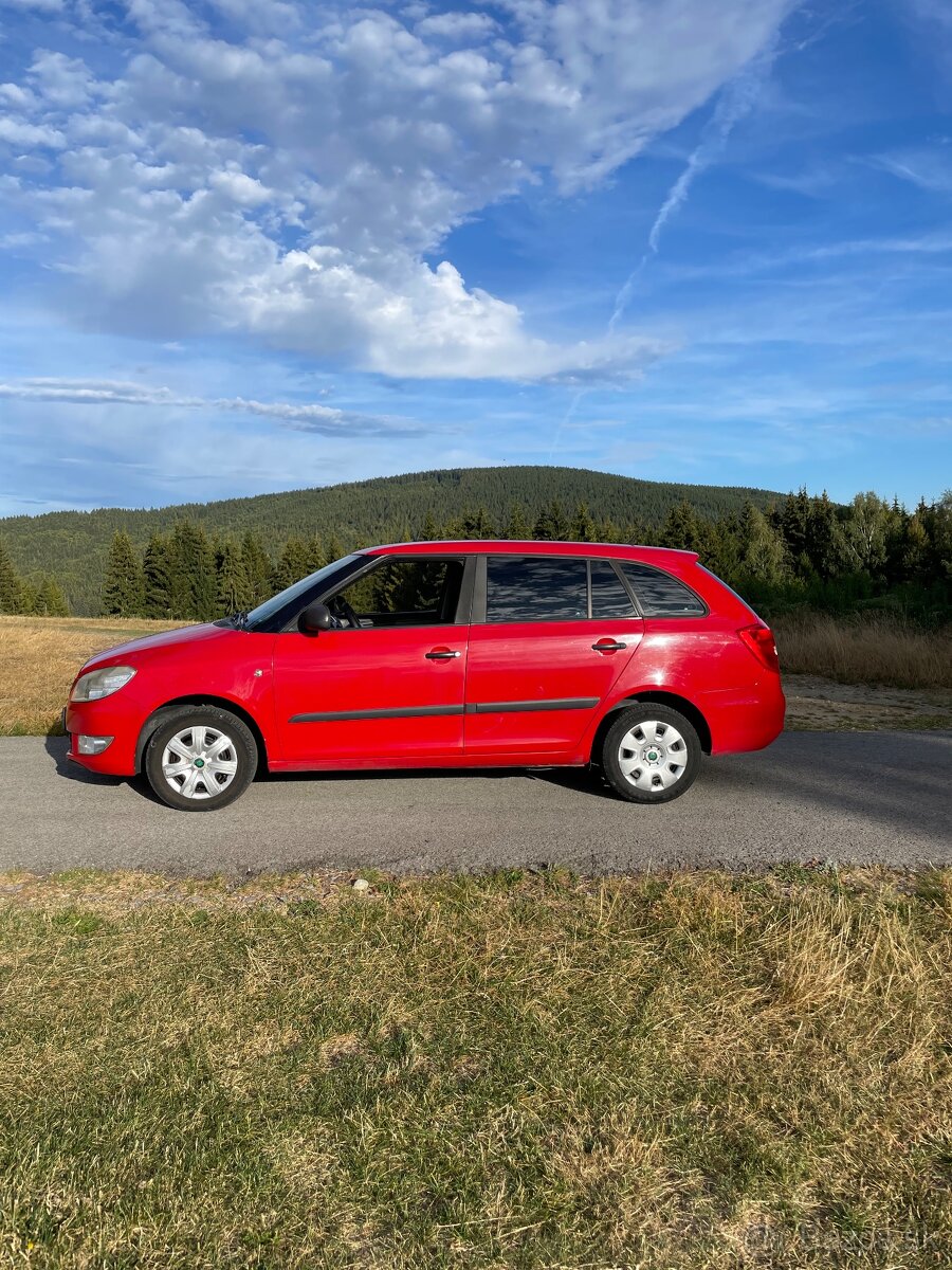 🚗 Škoda Fabia 2 combi 1.2 Htp 2012 - 2