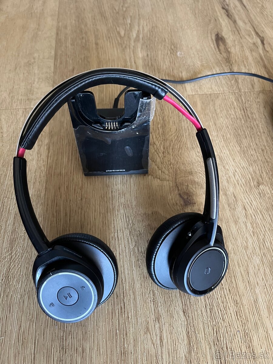 Plantronics VOYAGER FOCUS UC - 2