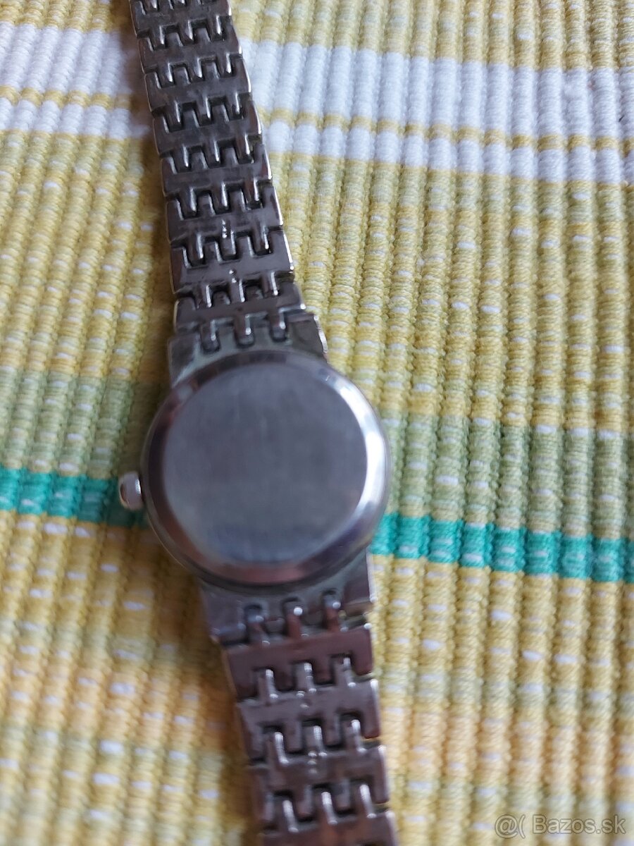 Dámske hodinky. - 2