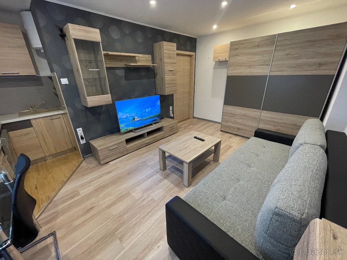 Predám byt Kežmarok, 24m2 kompletná rekonštrukcia, zariadený - 2