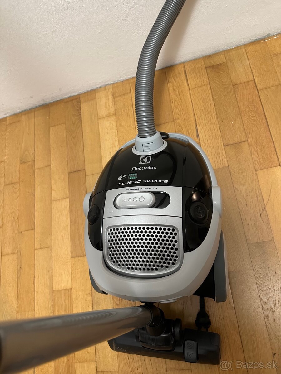 Vysávač Electrolux - ZCS2220BEL. - 2