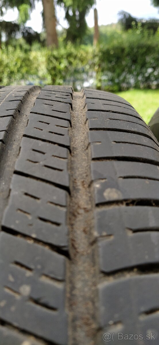 Letne pneu 225/65 R17 - 2