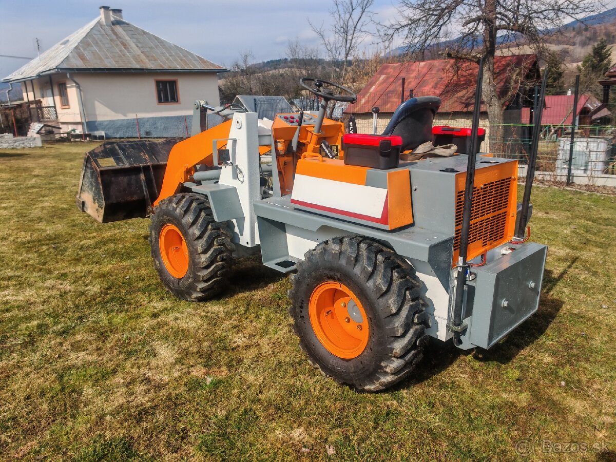 Japonský Nakladač TCM808 3,6T - 2