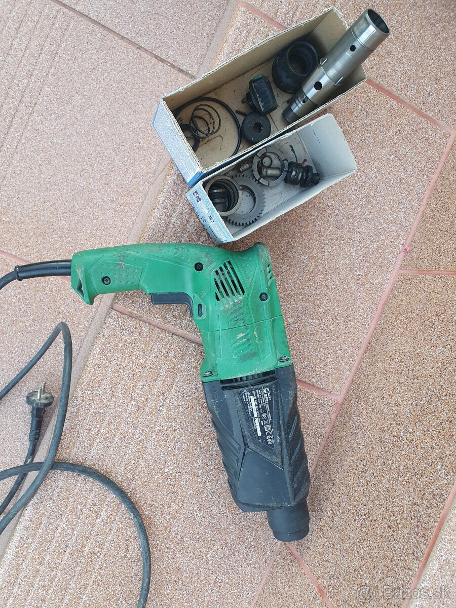 Hitachi DH24PH na súčiastky - 2