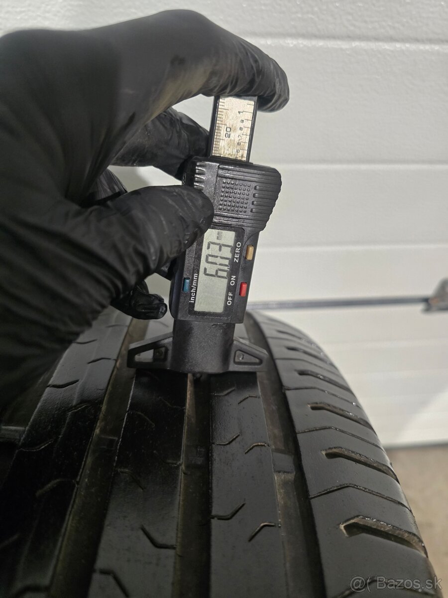 Letné Pneu Continental 215/55 R17 - 2