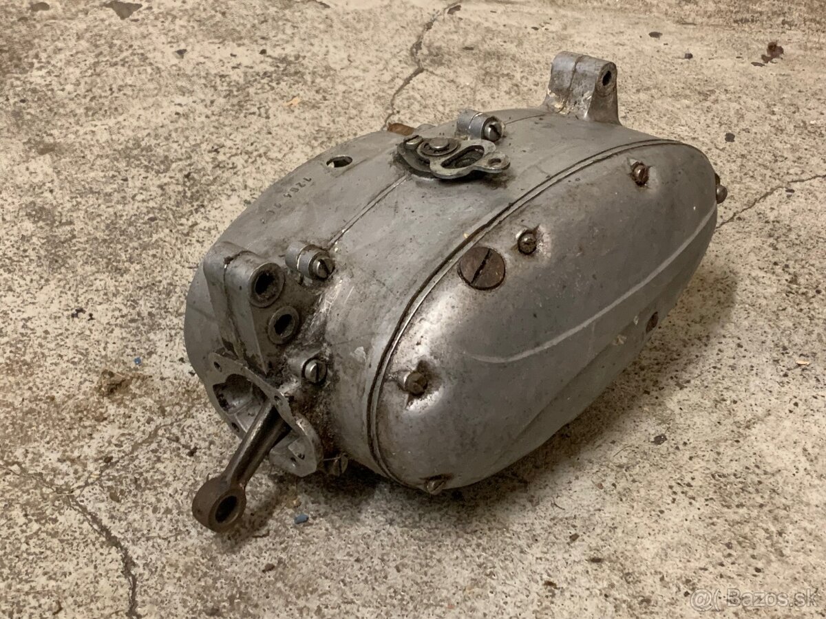 Nekompletní motor Jawa 50 Pionýr - 2