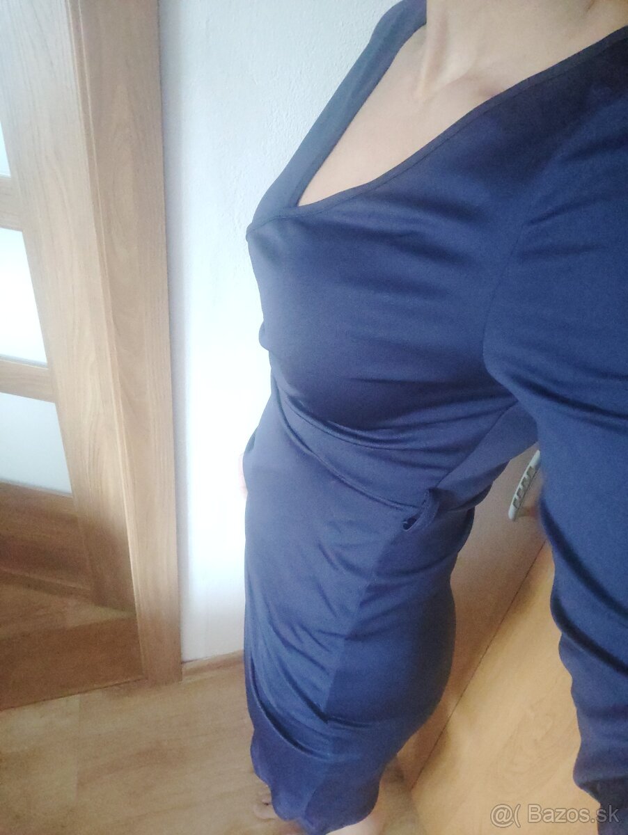 Tmavomodré šaty - 2