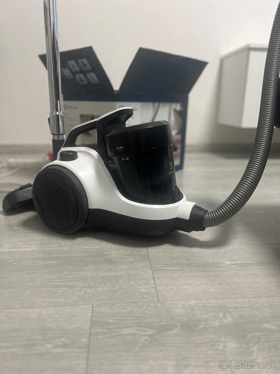 Electrolux Ease C2 - 2