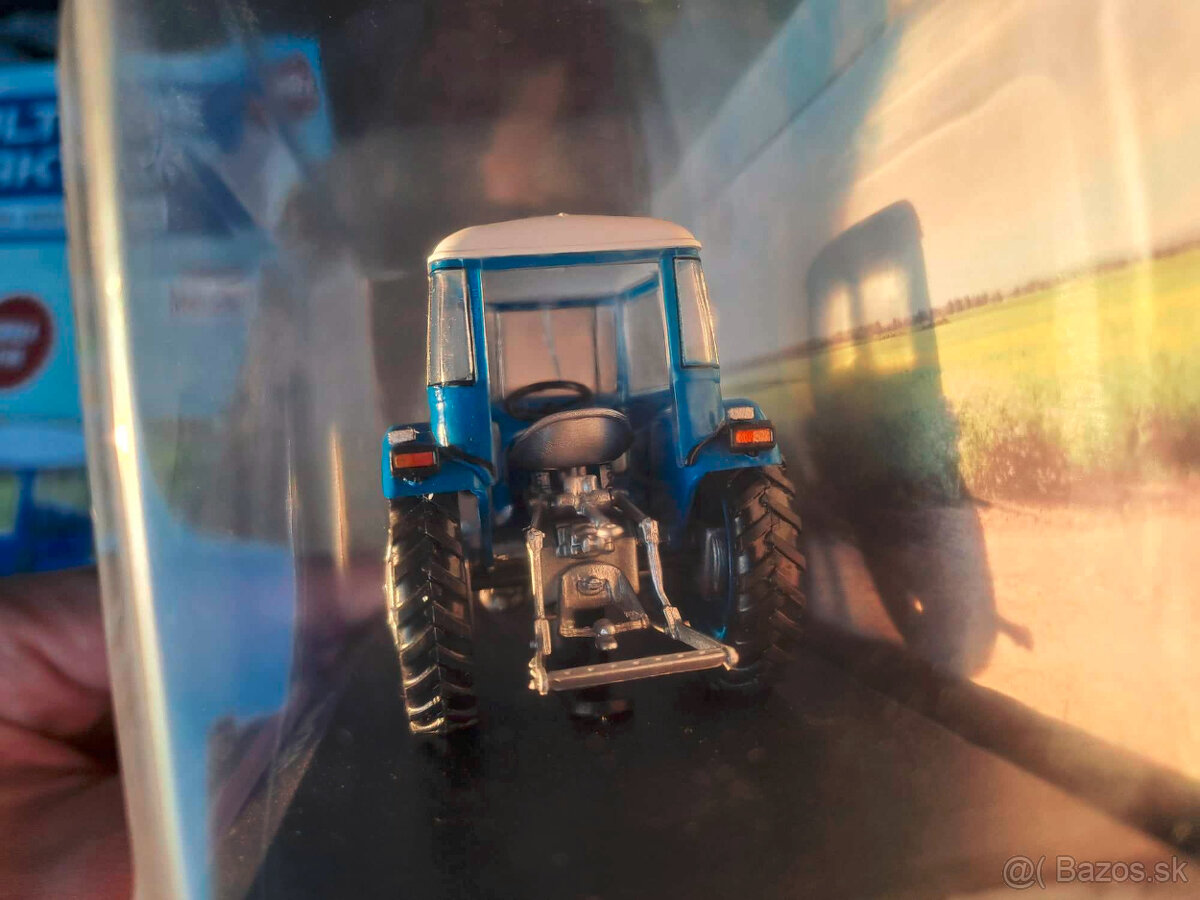 Praga V3S 1:43 + časopis - 2