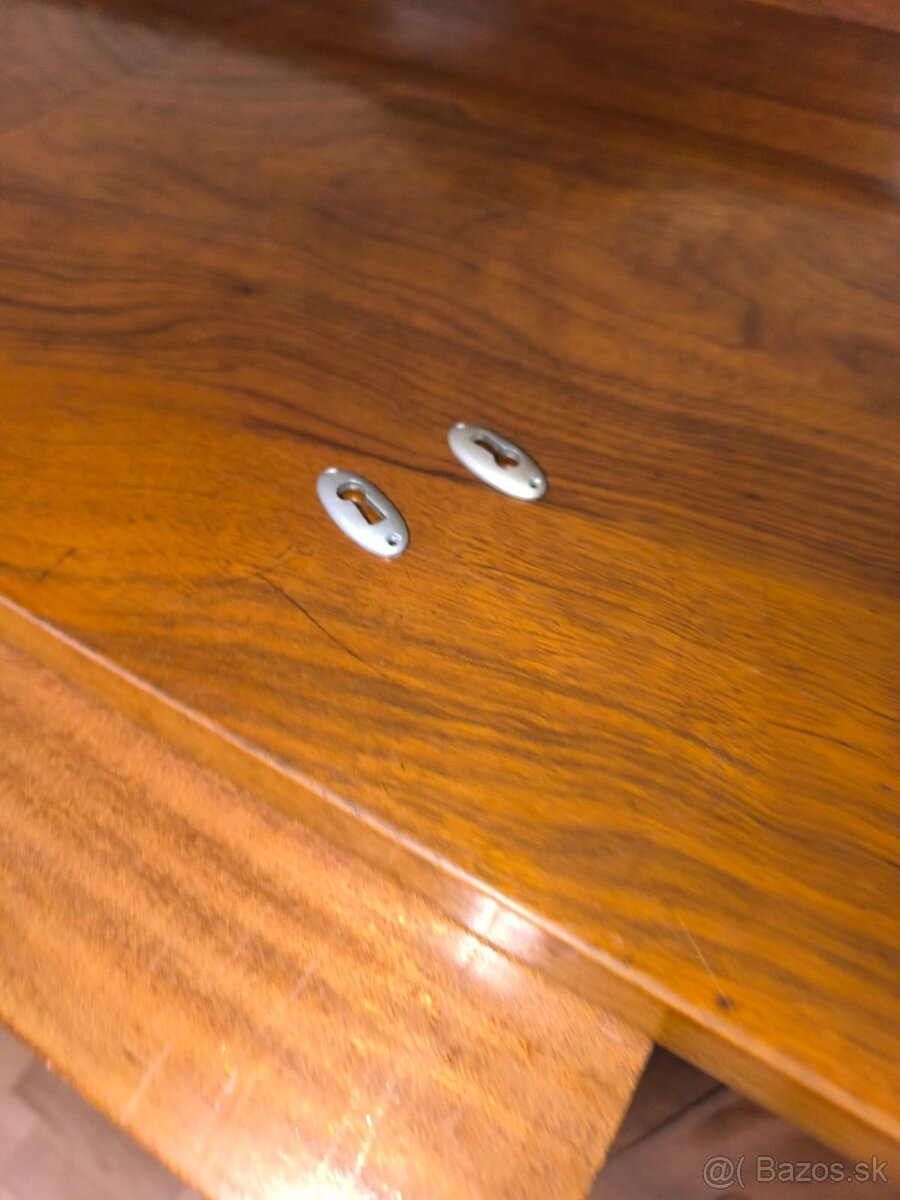 Príborník (komoda) - 2