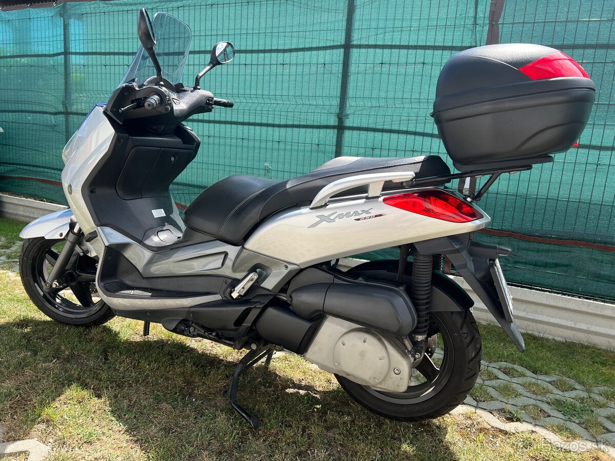 Yamaha Xmax - 2
