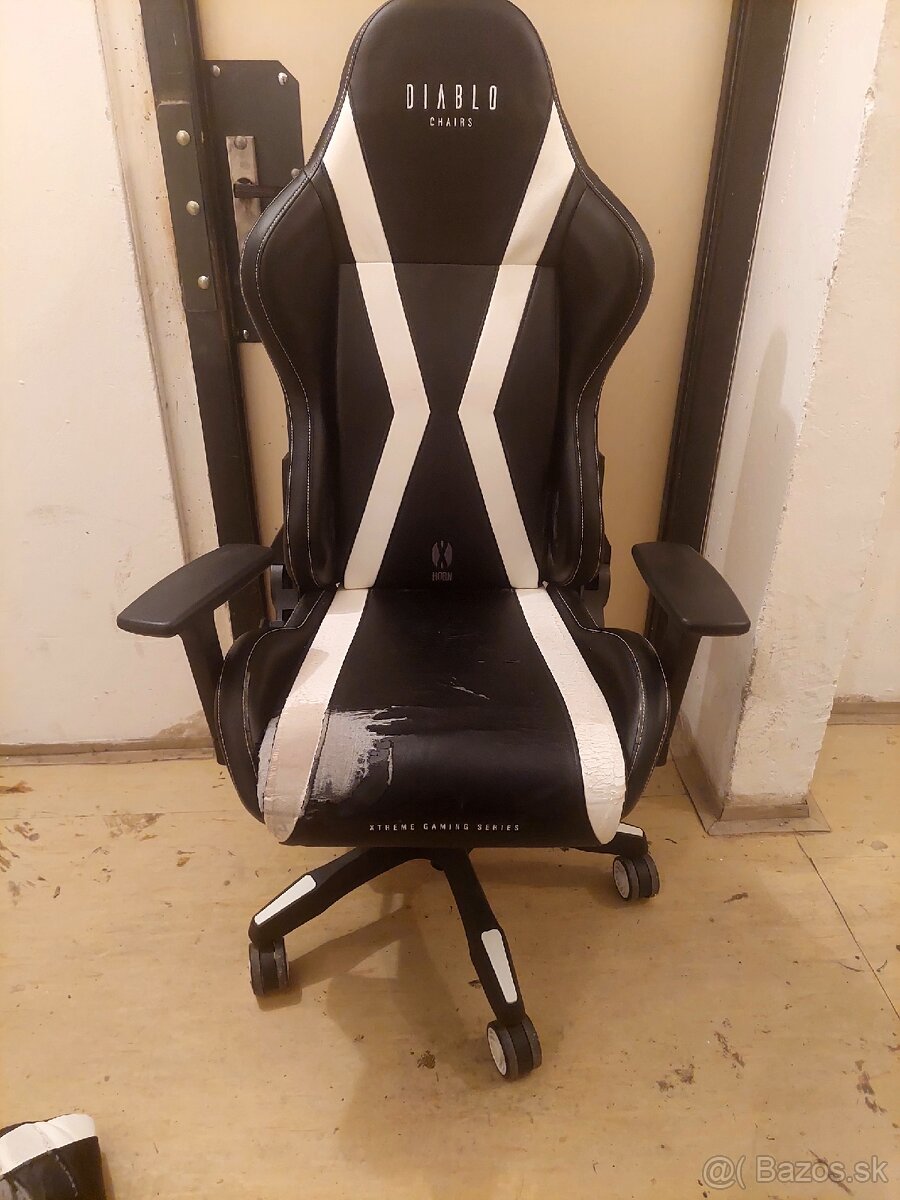 Stolička Diablo - 2