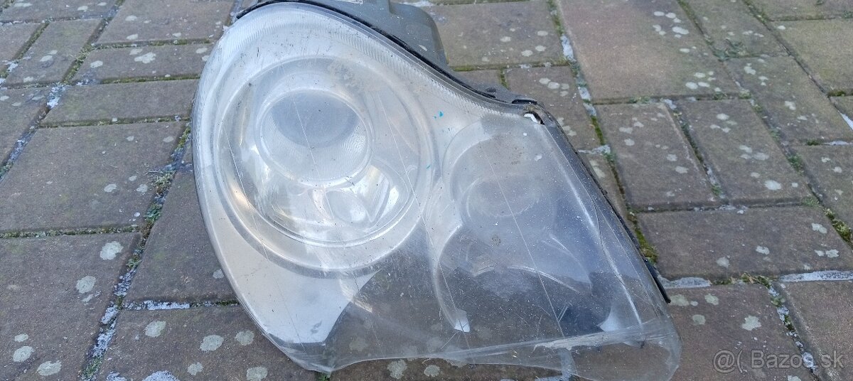 Porsche Cayenne predné svetlo - 2