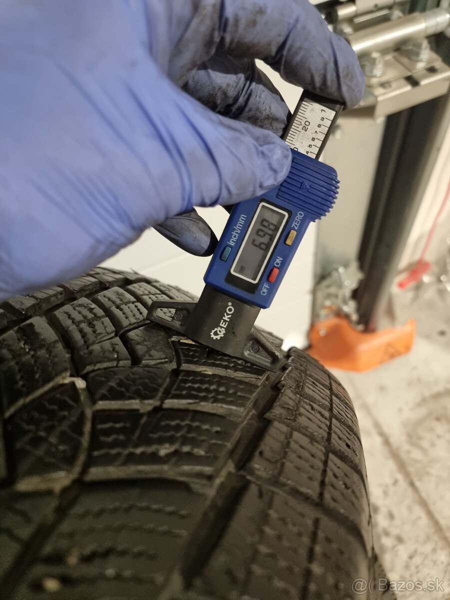 Zimné Pneu GoodYear 215/65 R17 2ks - 2