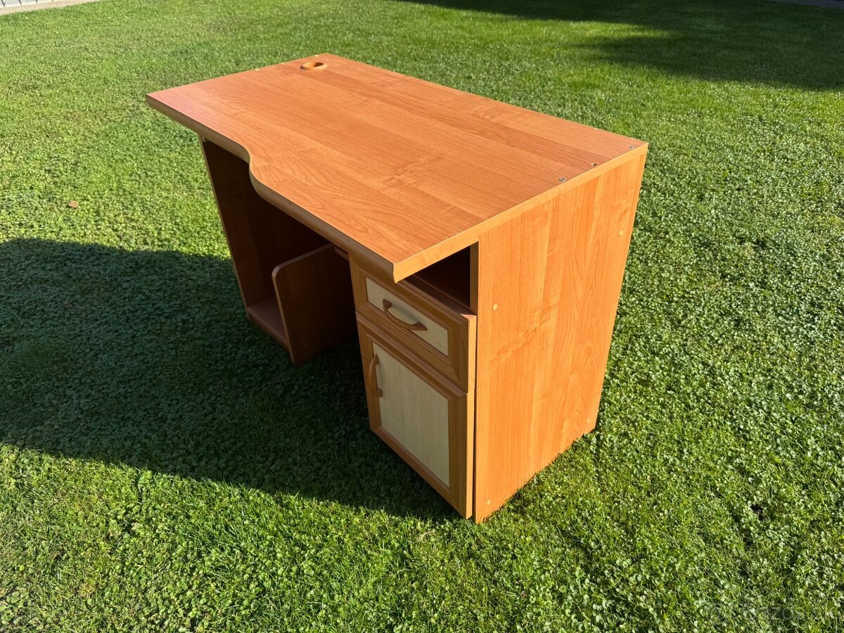 PC stôl / stolík - 2