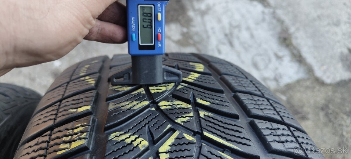 Zimné Goodyear Ultragrip ICE 235/55/19 105T - 2
