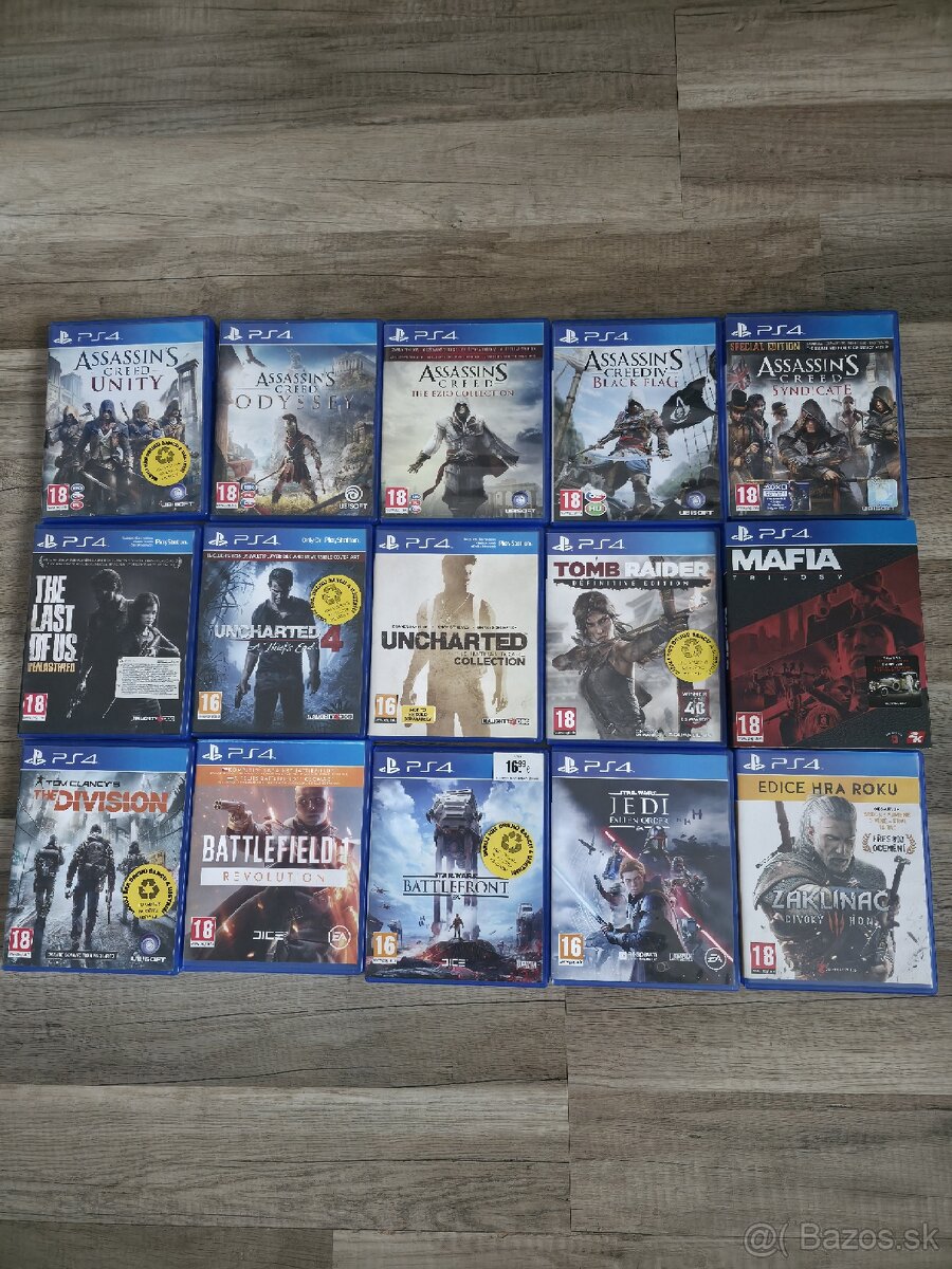 PS4 500GB + 2 Ovládače - 2