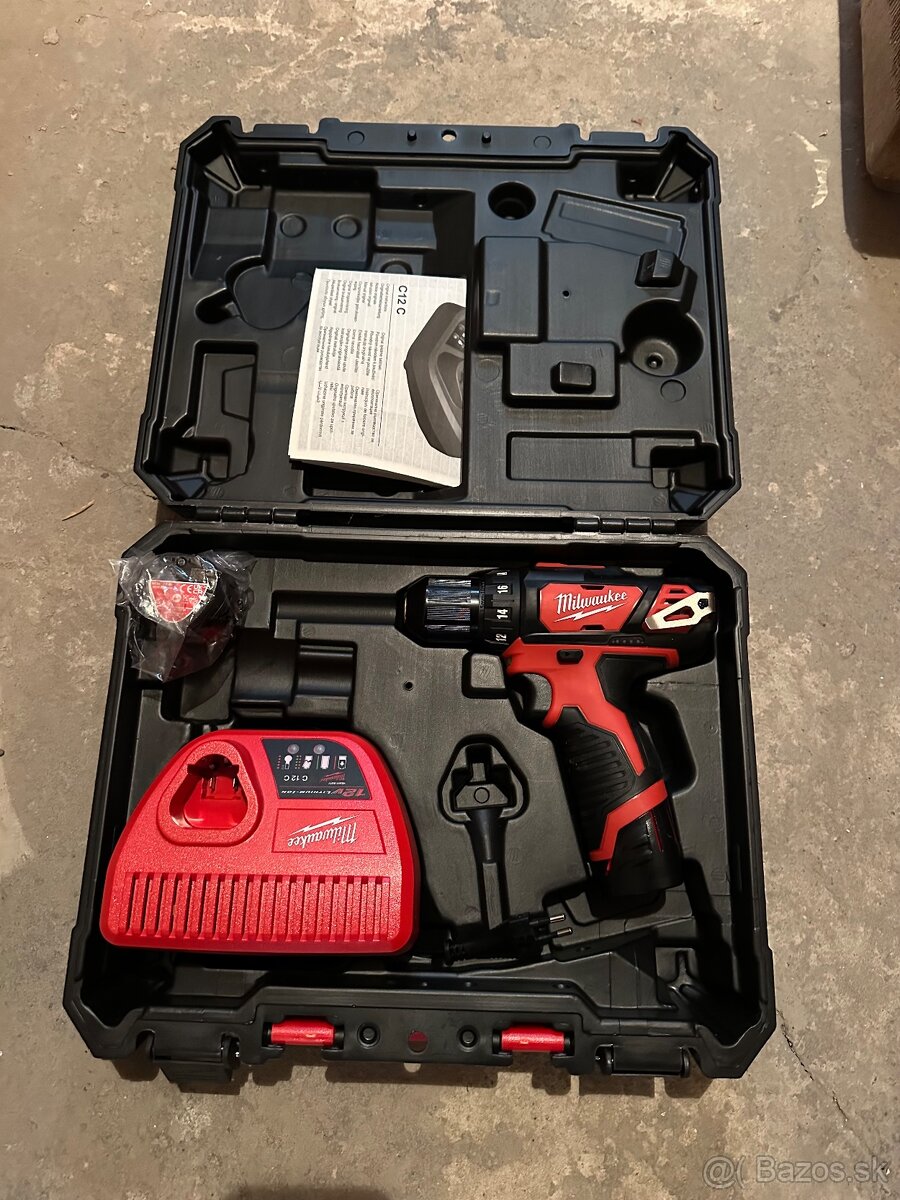 Milwaukee aku vŕtačka / skrutkovač M12 BDD-201C - 2