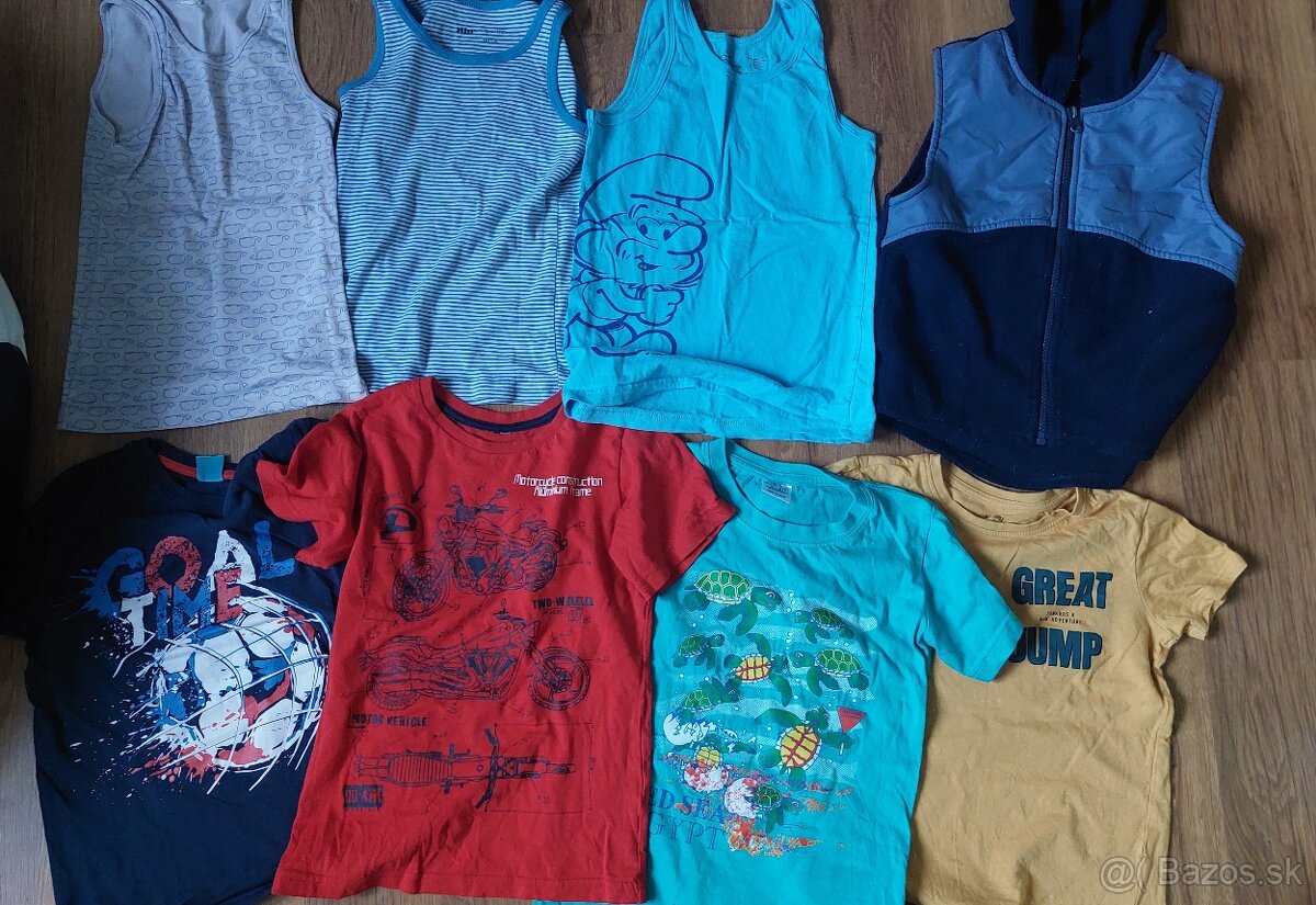 Predam balik oblecenia v.122/128 - 2