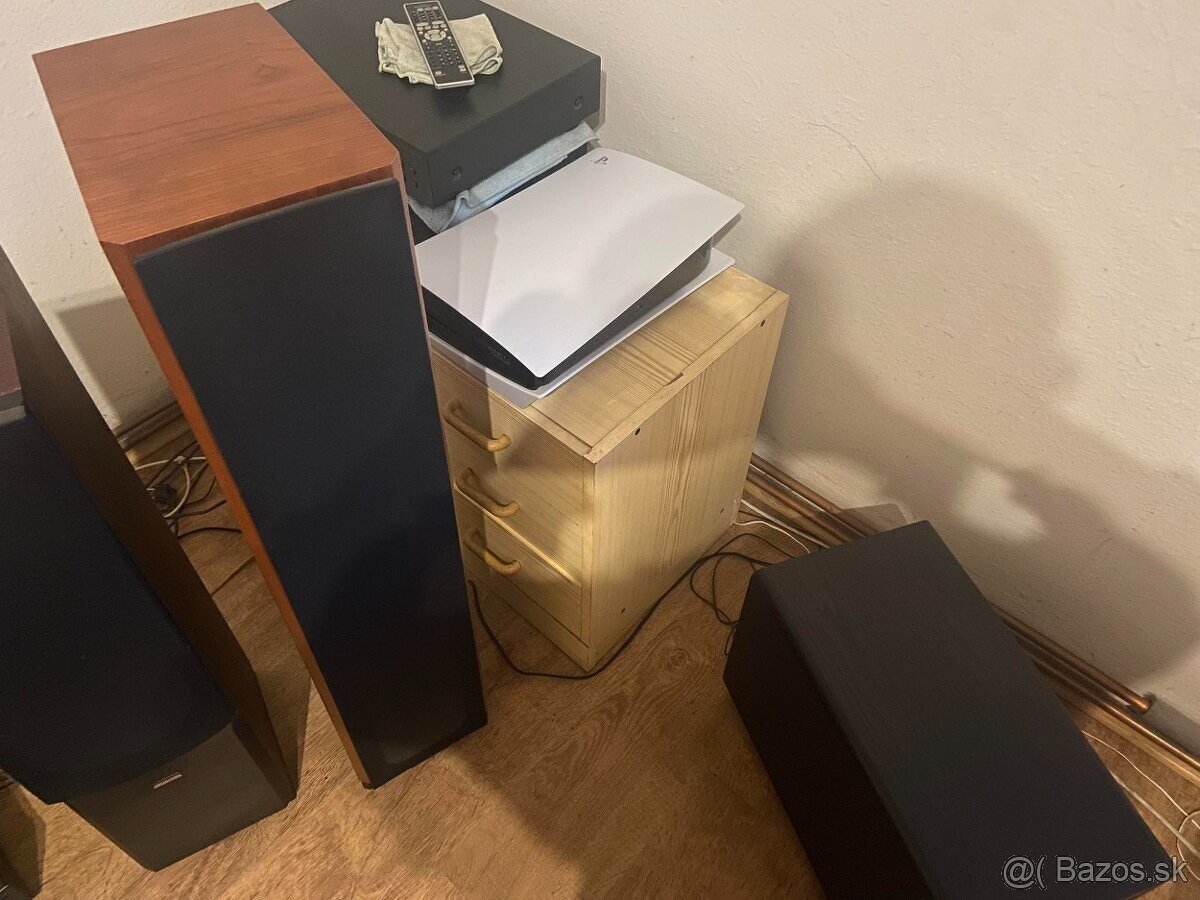 Predám PS5 s mechanikou aj z hrama. - 2