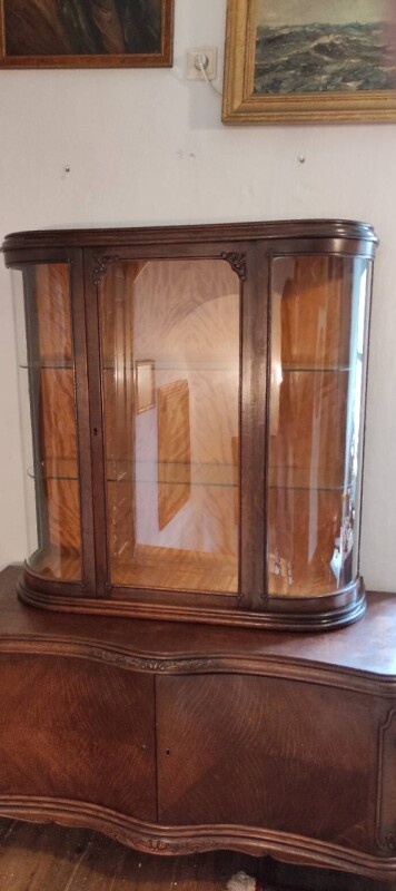 Starožitná vitrína - 2