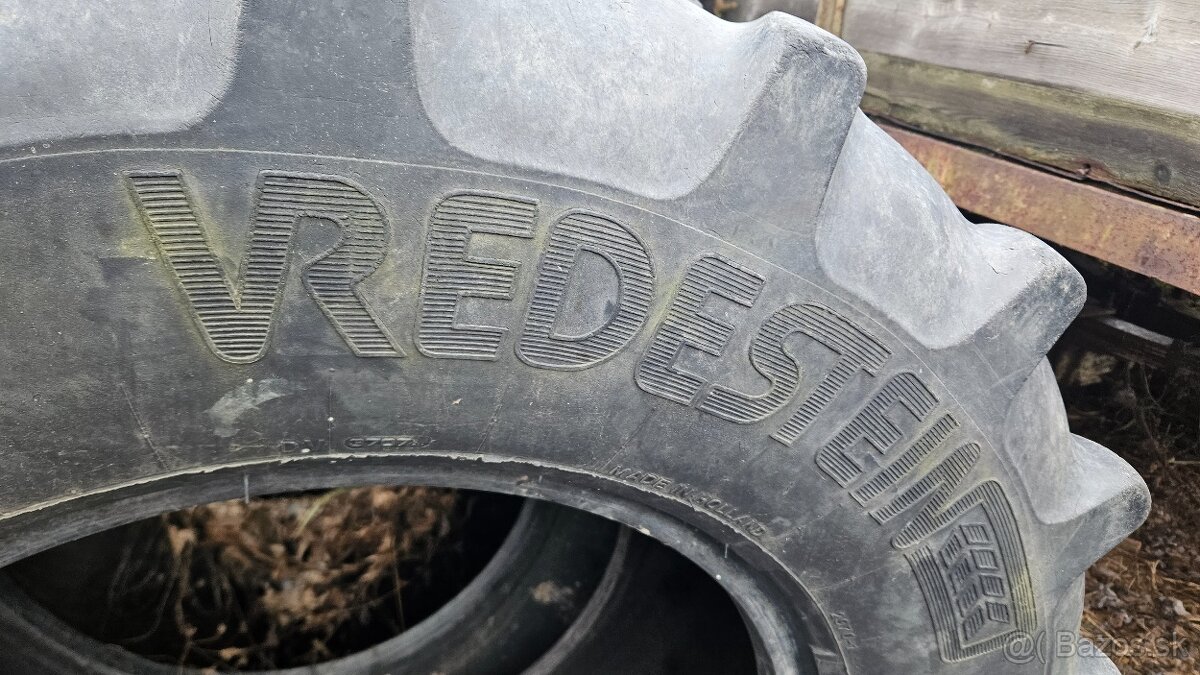 Traktorove pneu 480/65 r28 - 2