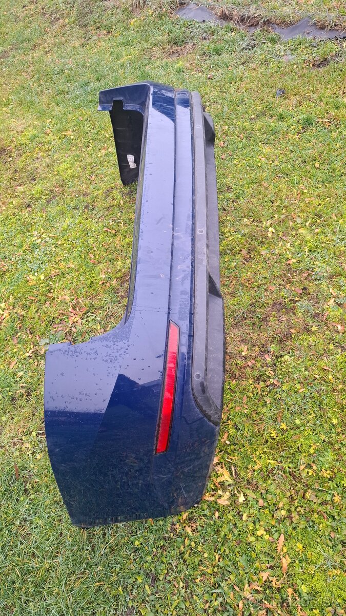 Predám zadný nárazník Škoda Superb III (B8 - 2