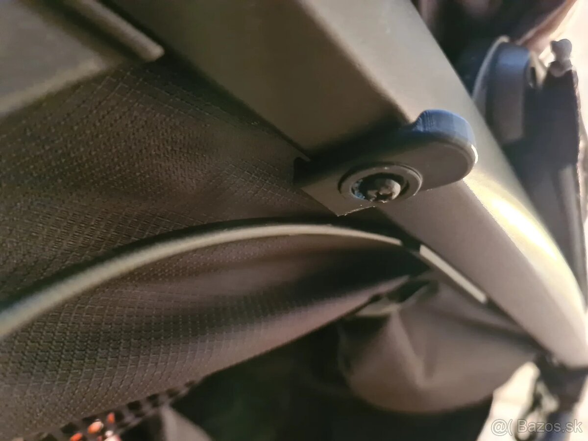 Thule zámok skladania - 2